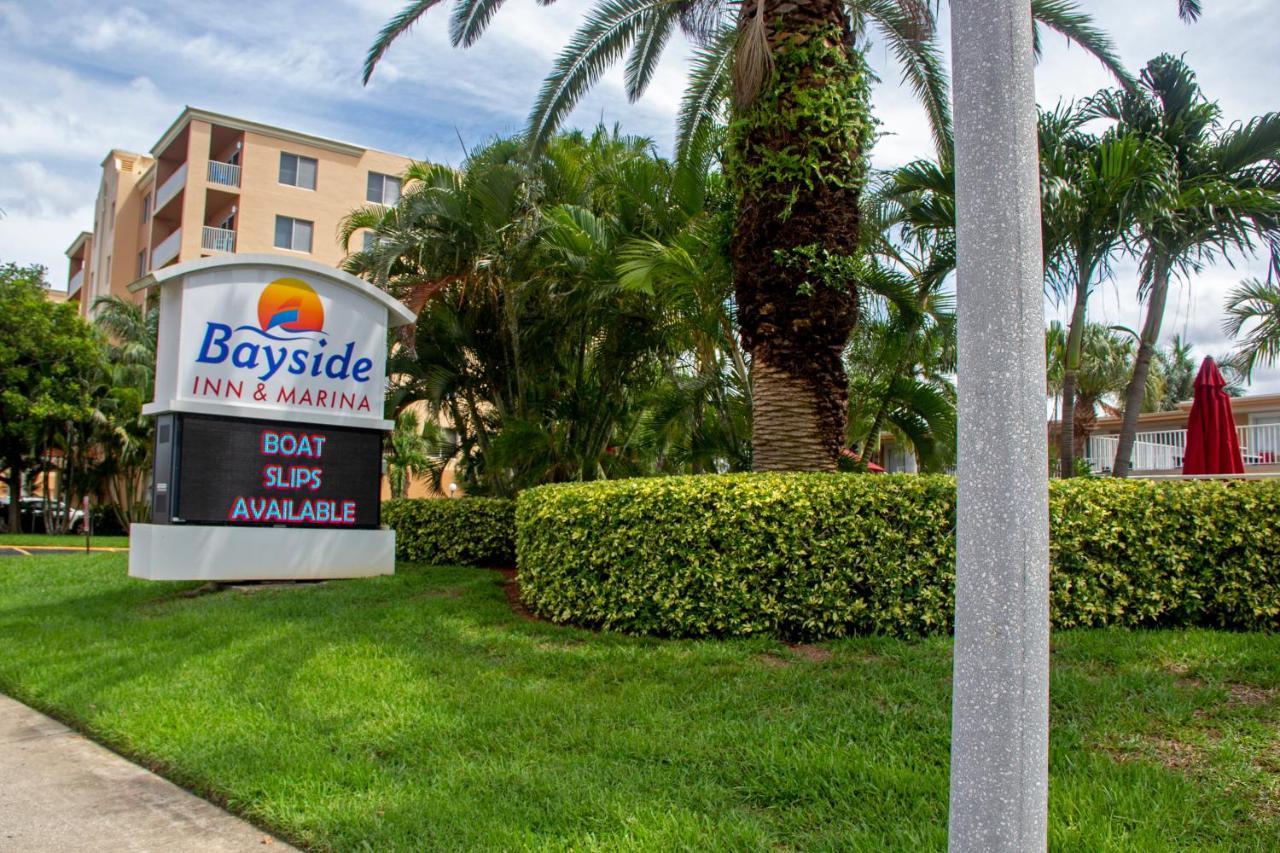 Bayside Inn And Marina Treasure Island Bagian luar foto
