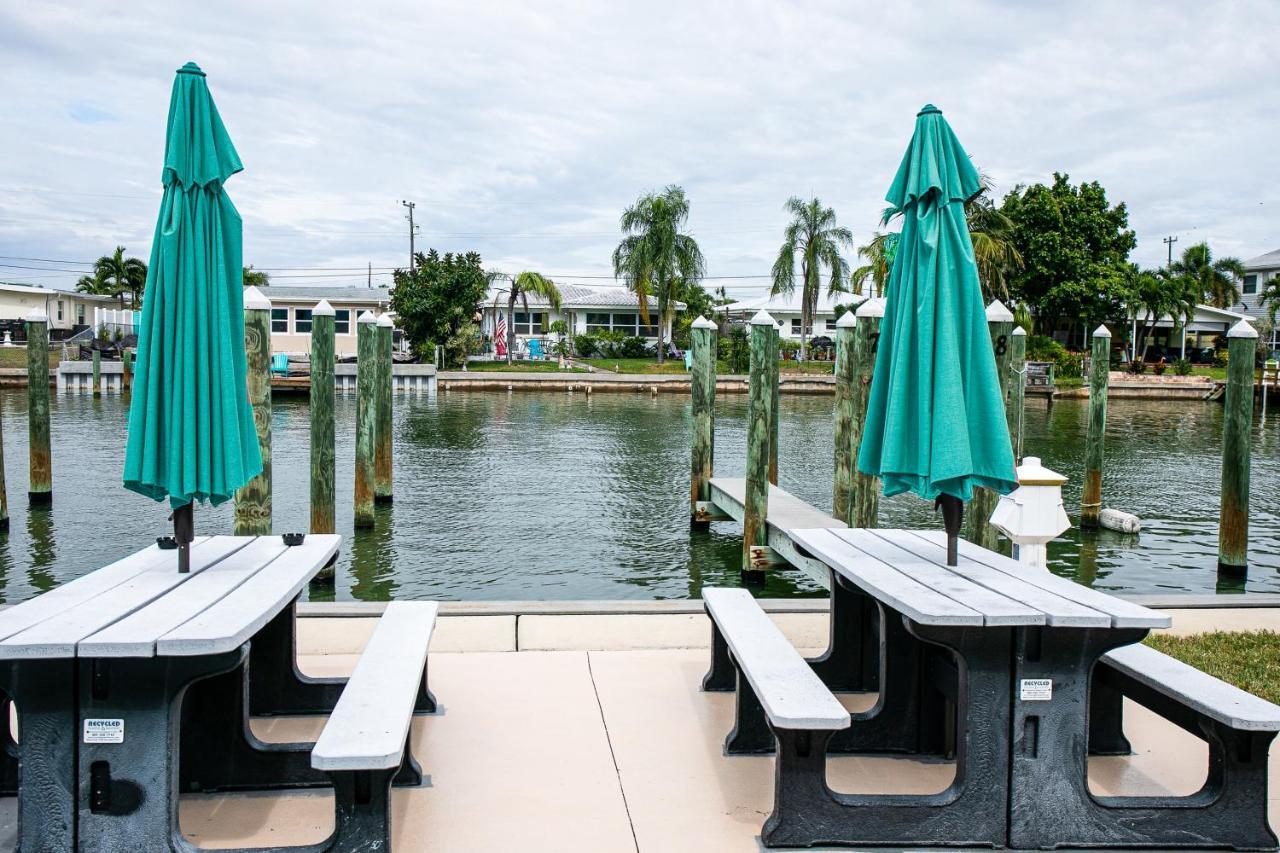 Bayside Inn And Marina Treasure Island Bagian luar foto