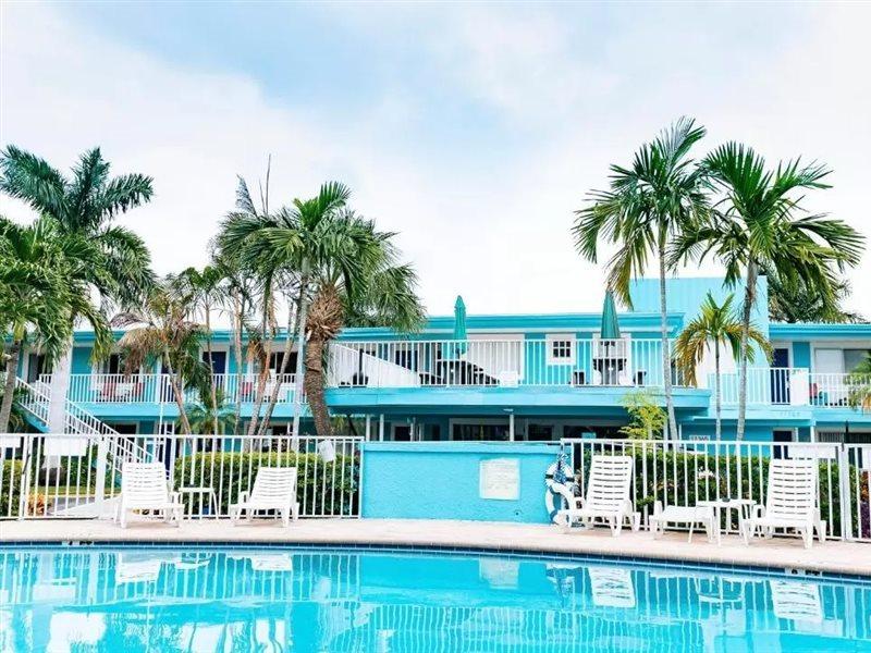 Bayside Inn And Marina Treasure Island Bagian luar foto
