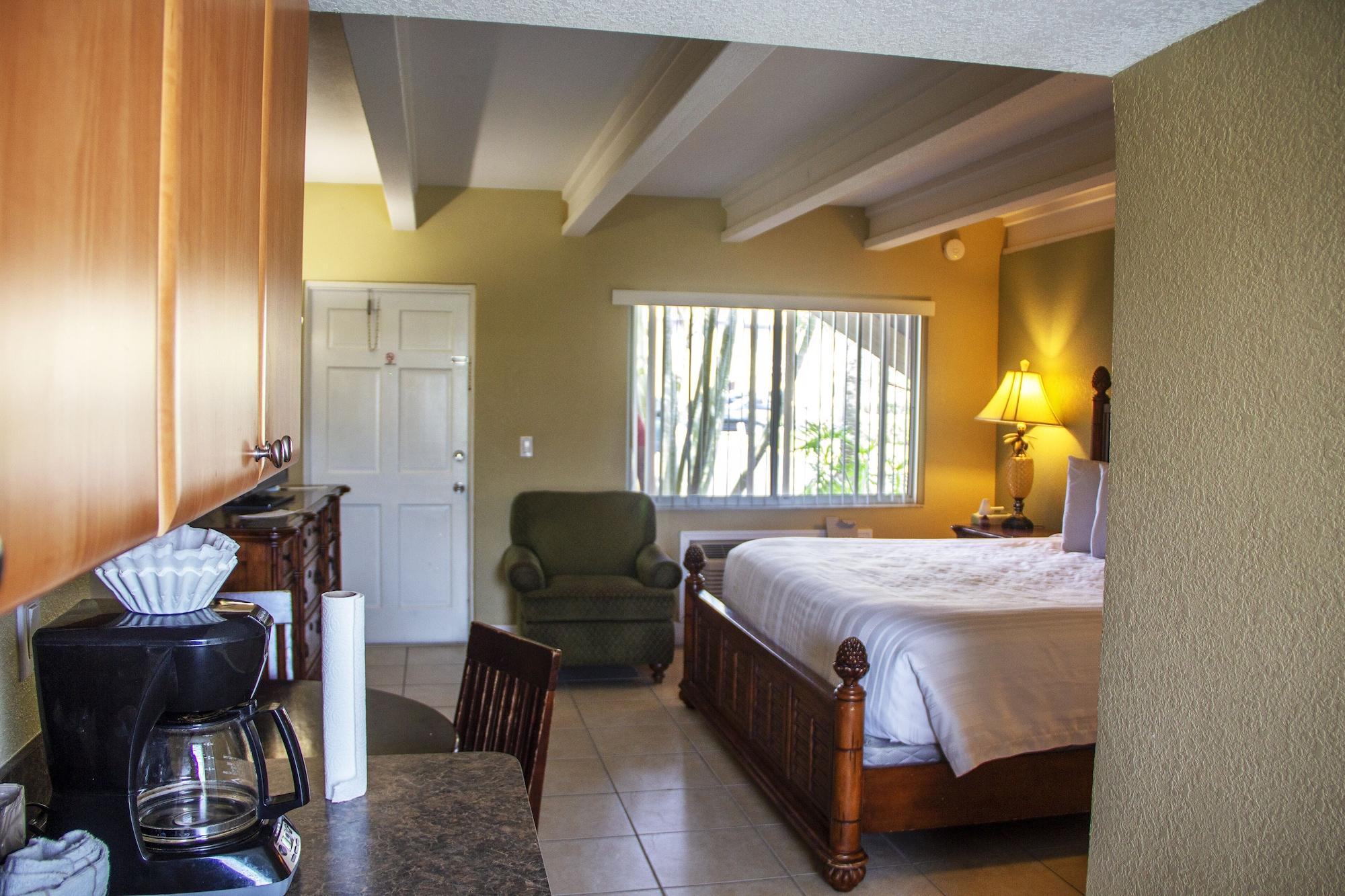 Bayside Inn And Marina Treasure Island Bagian luar foto