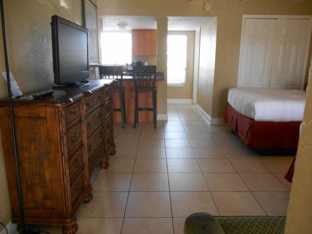 Bayside Inn And Marina Treasure Island Bagian luar foto